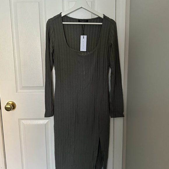 Dynamite Longsleeve Midi Dress - Picture 2 of 2